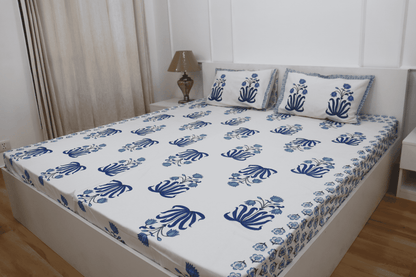 theindiglobal Handprinted Cotton bedsheet for Double bed (90 X 100 Inches) with 2 Reversible Pillow Covers, Tulips, 210 Threadcount (Blue)…