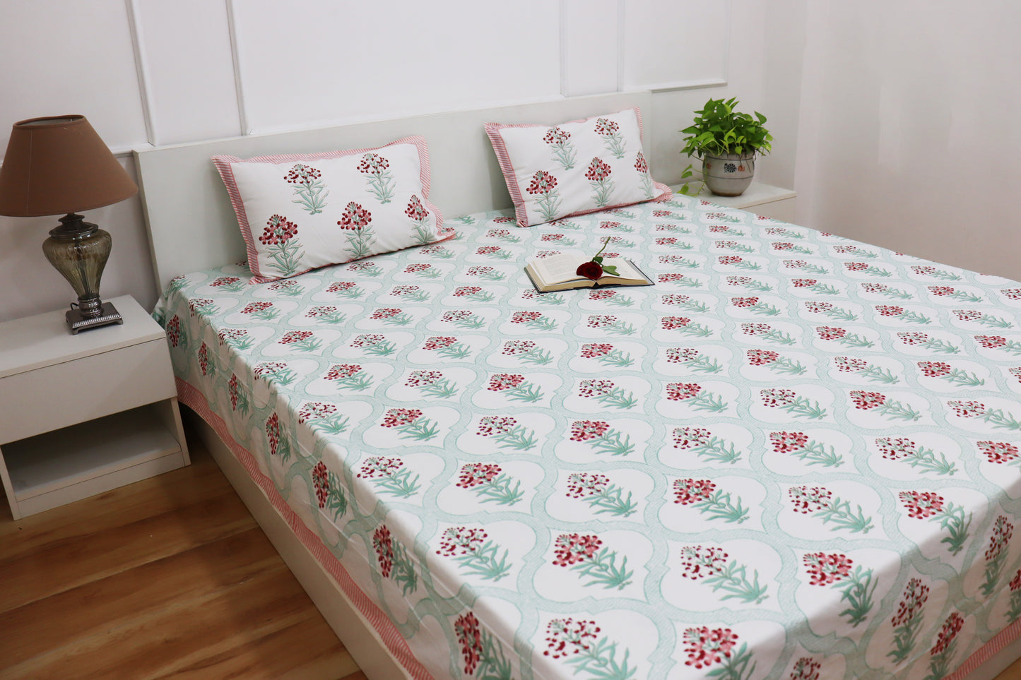 Veda Handblock Printed Percale Bedsheet 300 TC With Two Reversible Pillow Covers