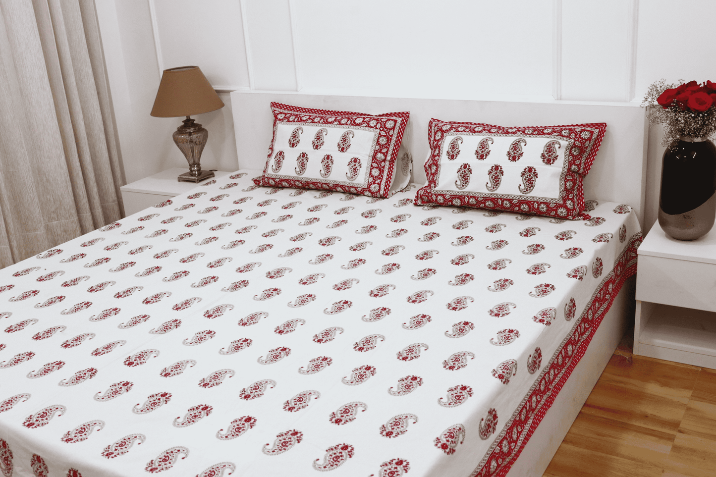 theindiglobal Handprinted Cotton bedsheet for Double bed (90 X 100 Inches) with 2 Reversible Pillow Covers, Paisley, 210 Threadcount (Red)…