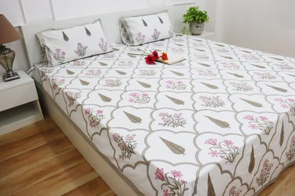 Veda Handblock Printed Percale Bedsheet 300 TC With Two Reversible Pillow Covers