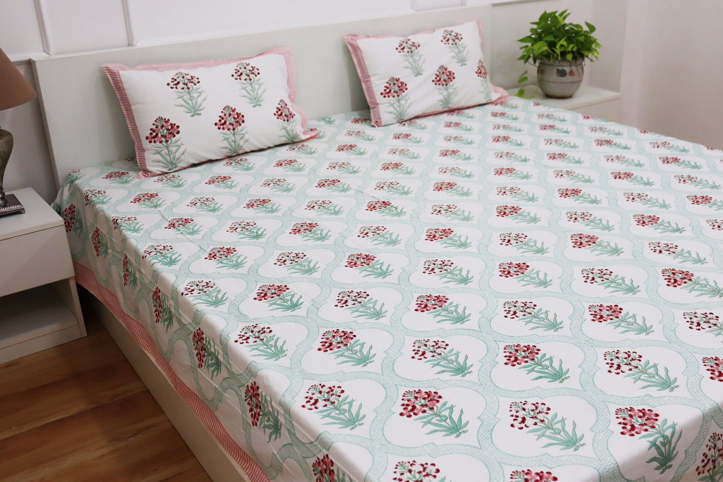 Veda Handblock Printed Percale Bedsheet 300 TC With Two Reversible Pillow Covers