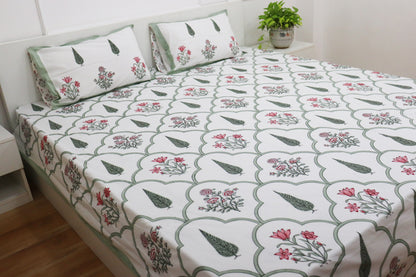 Veda Handblock Printed Percale Bedsheet 300 TC With Two Reversible Pillow Covers