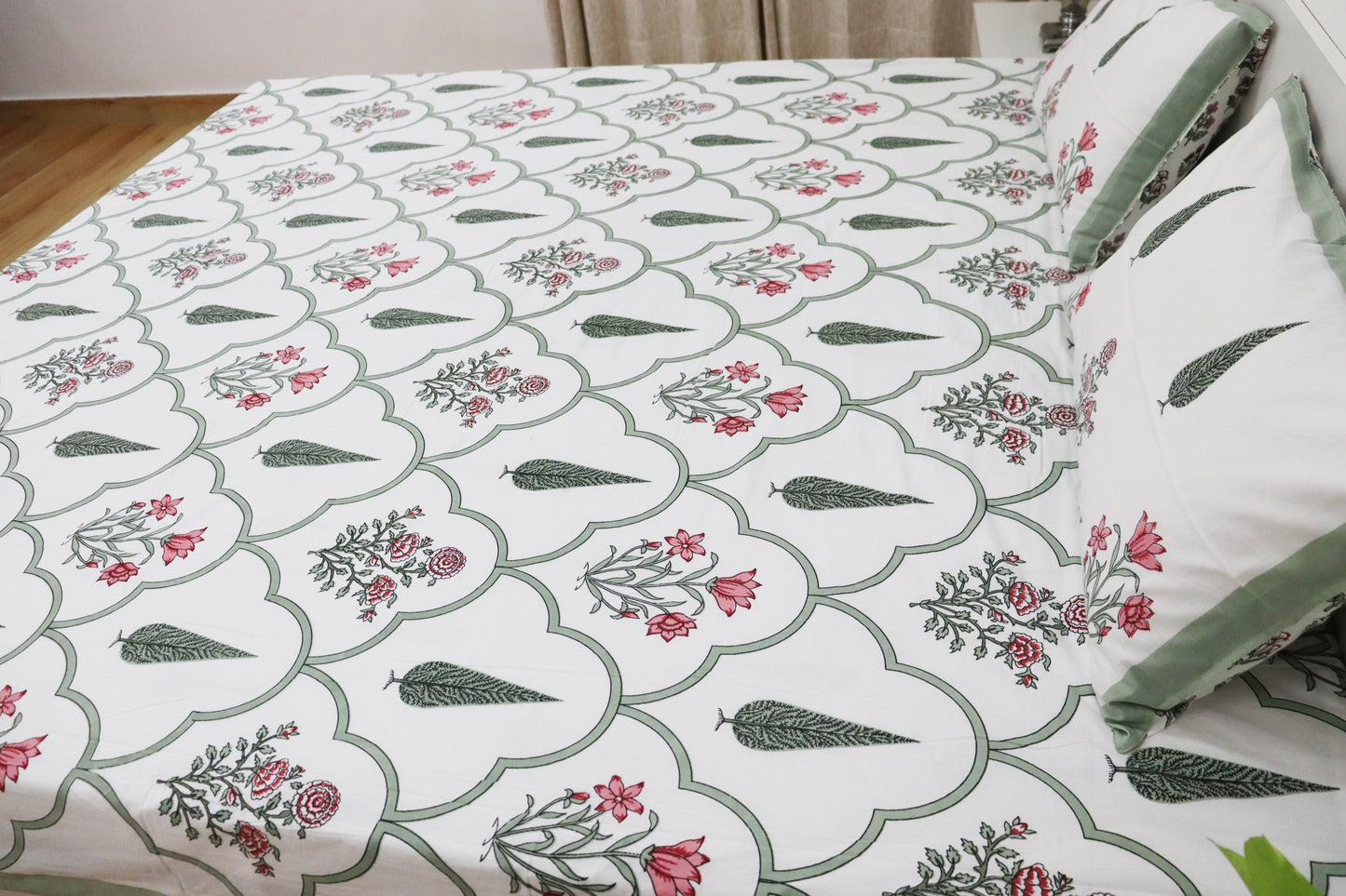 Veda Handblock Printed Percale Bedsheet 300 TC With Two Reversible Pillow Covers