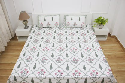 Veda Handblock Printed Percale Bedsheet 300 TC With Two Reversible Pillow Covers