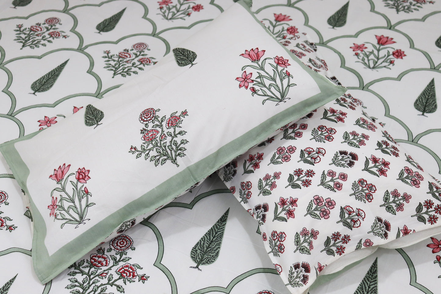 Veda Handblock Printed Percale Bedsheet 300 TC With Two Reversible Pillow Covers