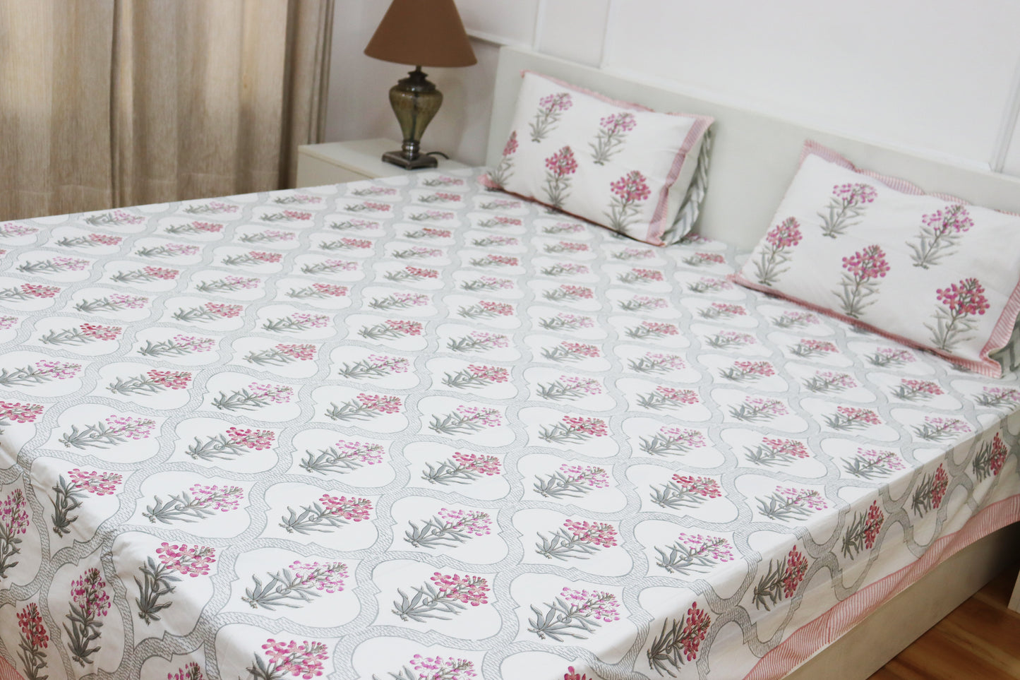 Veda Handblock Printed Percale Bedsheet 300 TC With Two Reversible Pillow Covers