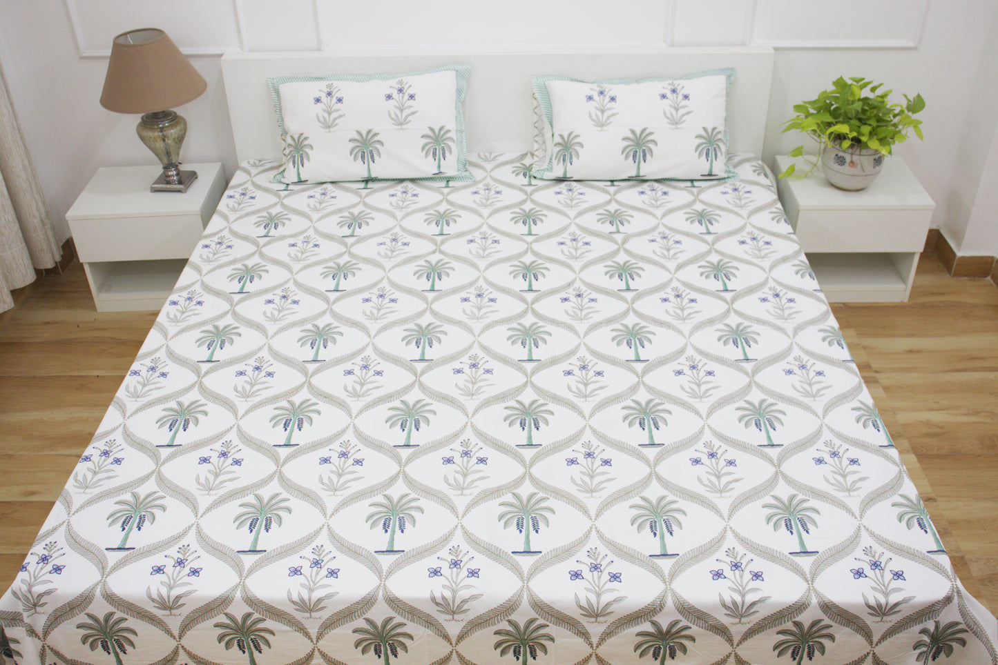 Veda Handblock Printed Percale Bedsheet 300 TC With Two Reversible Pillow Covers