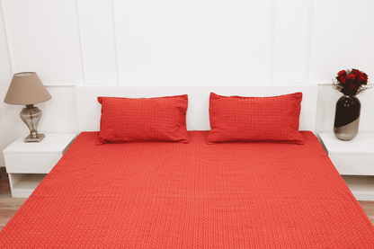 theindiglobal Premium Handloom Cotton Double Bedsheet with 2 Pillow Covers , Handwoven Quilted Bed Cover 90 X 100 Inches , 210 Threadcount , Red