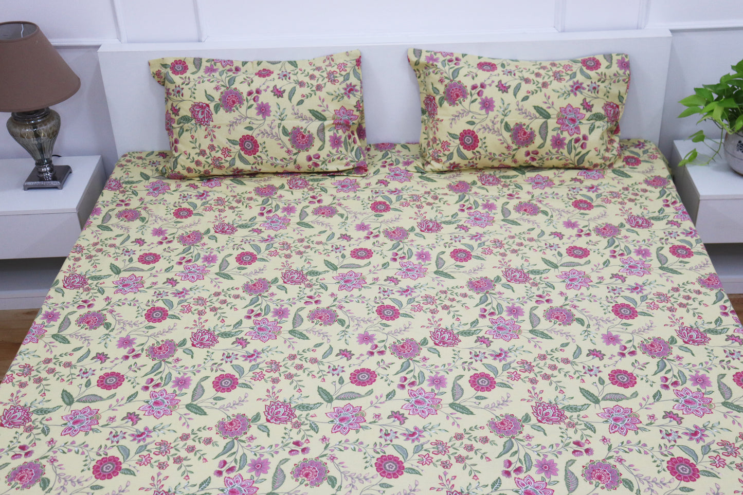 Utsav Bedsheet with Two Reversible Pillow Covers