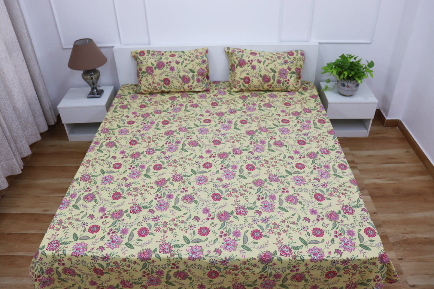 Utsav Bedsheet with Two Reversible Pillow Covers